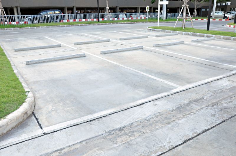 Parking Lot Resurfacing in Tampa, FL