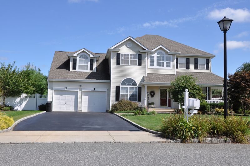 Residential Driveway Sealcoating in Sarasota, FL